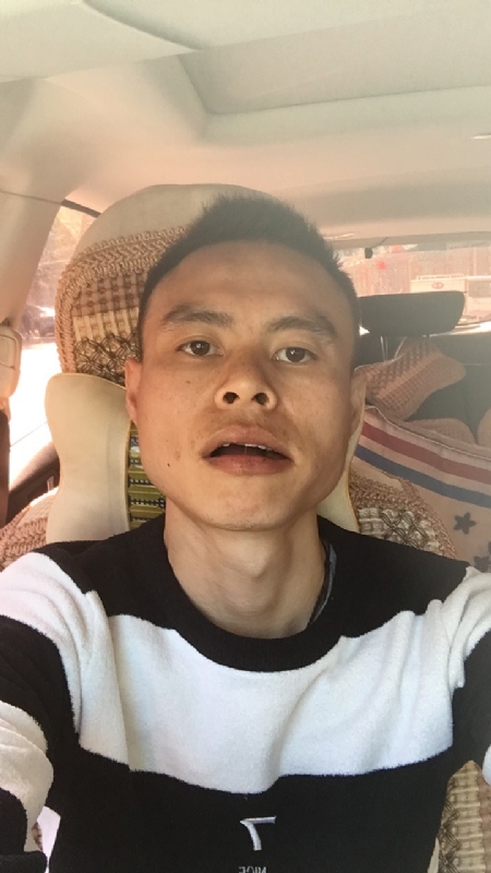 小何的第一张照片--永州蓝颜知己交友网